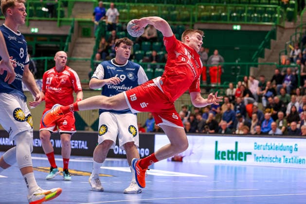 11.02.2026, Handball, 1.HBL, Bergischer HC - MT Melsungen, 20. Spieltag, Uni-Halle Wuppertal: Reynir Stefansson (Melsungen 19) wirft den Ball auf das Tor Nordrhein-Westfalen Deutschland