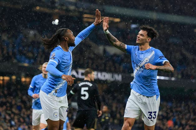 Manchester City v Fulham, Premier League Antione Semenyo (42) of Manchester City celebrates scoring to make it 1-0 during the Premier League match between Manchester City and Fulham at the Etihad Stadium, Manchester, UK on 11 February 2026. Manchester Etihad Stadium Manchester UK Editorial use only DataCo restrictions apply See www.football-dataco.com , Copyright: xConorxMolloyx PSI-23725-0025