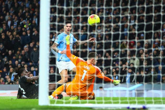 Manchester City v Fulham, Premier League Nico O Reilly of Manchester City scores a GOAL 2-0 during the Manchester City v Fulham Premier League match at the Etihad Stadium, Manchester, England on 11 February 2026 Credit: Luke Williams Every Second Media Editorial use only. All images are copyright Every Second Media Limited. No images may be reproduced without prior permission. All rights reserved. Premier League and Football League images are subject to licensing agreements with Football DataCo Limited. see https: www.football-dataco.com Copyright: xIMAGO EveryxSecondxMediax ESM-1796-0019 LukexWilliamsx xEveryxSecondxMediax