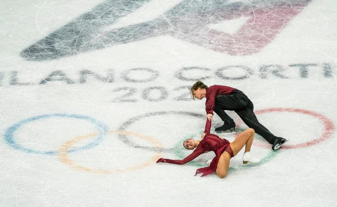 Diana Davis and Gleb Smolkin of Georgia compete during the Ice Dance - Free Dance competition at the Milano Ice Skating Arena in Milan, Italy, on Wednesday, February 11, 2026.  OLY20260211412 RICHARDxELLIS