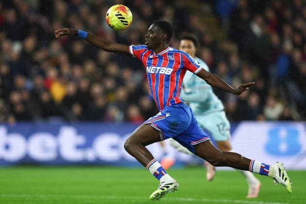 11th February 2026; Selhurst Park, Selhurst, London, England; Premier League Football, Crystal Palace versus Burnley; Ismaila Sarr of Crystal Palace fails to control the ball in front of goal  IanxStephen Content restricted for UK based newspaper