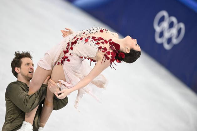 CARREIRA Christina PONOMARENKO Anthony (USA) during Figure skating, Eiskunstlauf Ice Dance, Olympic Winter games, Winterspiele,Spiele, Summer games Milano-Cortina 2026 in Milan, Italy, February 11 2026  Copyright: xFilippoxTomasi IPAxSportx xipa-agency.netx xx IPA_71331331 IPA_Agency_IPA71331331