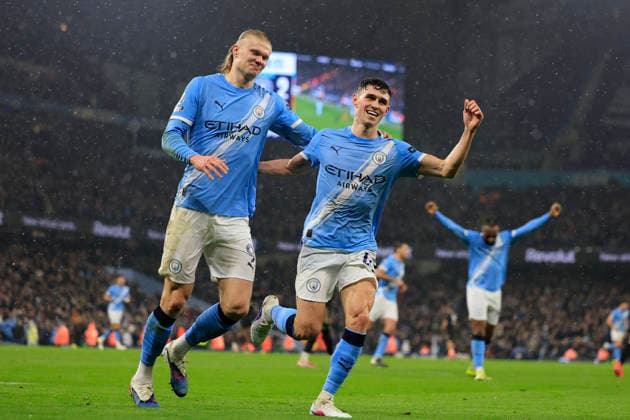 Manchester City v Fulham, Premier League Erling Haaland (9) of Manchester City celebrates scoring to make it 3-0 with Phil Foden (47) of Manchester City during the Premier League match between Manchester City and Fulham at the Etihad Stadium, Manchester, UK on 11 February 2026. Manchester Etihad Stadium Manchester UK Editorial use only DataCo restrictions apply See www.football-dataco.com , Copyright: xConorxMolloyx PSI-23725-0029