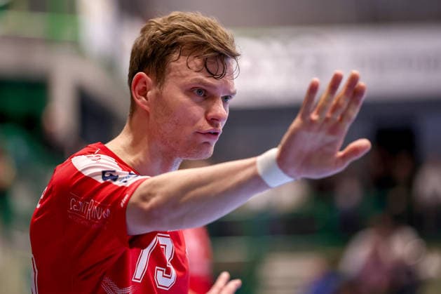 11.02.2026, Handball, 1.HBL, Bergischer HC - MT Melsungen, 20. Spieltag, Uni-Halle Wuppertal: Timo Kastening (Melsungen 73) gestikulierend am Spielfeldrand Nordrhein-Westfalen Deutschland