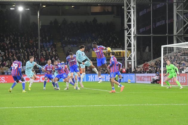 Crystal Palace v Burnley, Premier League GOAL 3-2 scored by Bashir Humphreys Defender of Burnley FC during the Premier League match between Crystal Palace and Burnley at Selhurst Park, London, UK on 11 February 2026. London Selhurst Park Greater London UK Editorial use only DataCo restrictions apply See www.football-dataco.com , Copyright: xJeffxMoodx PSI-23733-0009
