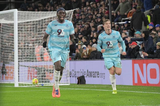 Crystal Palace v Burnley, Premier League GOAL CELEBRATION 3-2 following the goal scored by Bashir Humphreys Defender of Burnley FC during the Premier League match between Crystal Palace and Burnley at Selhurst Park, London, UK on 11 February 2026. London Selhurst Park Greater London UK Editorial use only DataCo restrictions apply See www.football-dataco.com , Copyright: xJeffxMoodx PSI-23733-0013