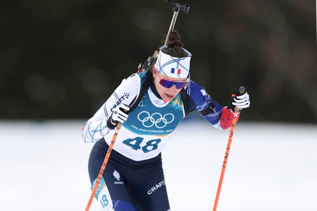(260211) -- ANTERSELVA, Feb. 11, 2026 -- Julia Simon of France competes during the biathlon women s 15km individual match at the Milan-Cortina 2026 Olympic Winter games, Winterspiele,Spiele, Summer games in Anterselva, Italy, Feb. 11, 2026. ) (MICO2026)ITALY-ANTERSELVA-OLYMPIC WINTER GAMES-BIATHLON-WOMEN S 15KM INDIVIDUAL ZhangxTao 