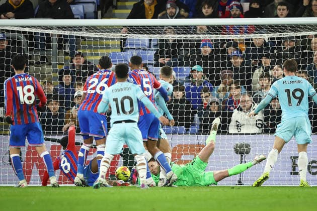 11th February 2026; Selhurst Park, Selhurst, London, England; Premier League Football, Crystal Palace versus Burnley; Jefferson Lerma of Crystal Palacescores an own goal in the 45+2 minutes for 2-3  IanxStephen Content restricted for UK based newspaper