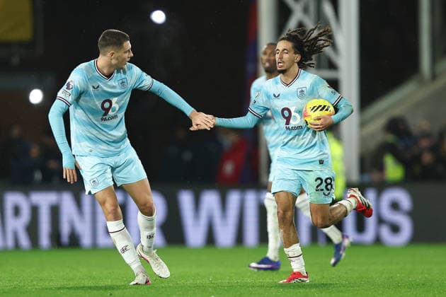 11th February 2026; Selhurst Park, Selhurst, London, England; Premier League Football, Crystal Palace versus Burnley; Hannibal Mejbri of Burnley scores and celebrates in the 40th minute for 2-1  IanxStephen Content restricted for UK based newspaper
