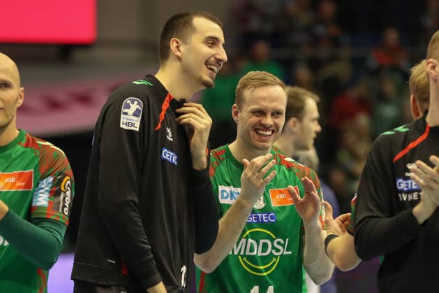 11.02.2026, xgox, Handball - Daikin HBL SC Magdeburg - TBV Lemgo-Lippe emspor, v.l. Matej Mandic (Magdeburg, 12), Omar Ingi Magnusson (Magdeburg, 14) Jubel ueber den Sieg, Jubel nach Spielende Magdeburg