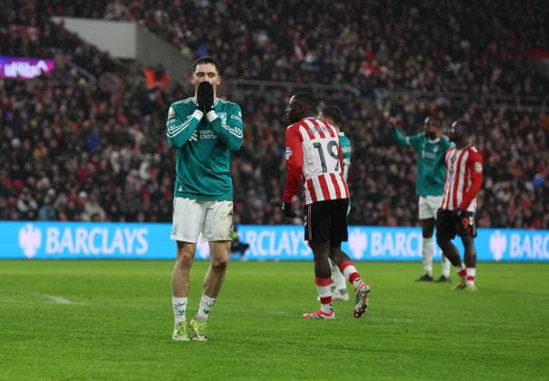Sunderland, England, 11th February 2026. Florian Wirtz of Liverpool reacts after shooting wide during the Sunderland vs Liverpool Premier League match at the Stadium Of Light, Sunderland. Picture credit should read: Nigel Roddis Sportimage EDITORIAL USE ONLY. No use with unauthorised audio, video, data, fixture lists, club league logos or live services. Online in-match use limited to 120 images, no video emulation. No use in betting, games or single club league player publications. SPI_010_NR_SUND_LIVE SPI-4522-0010