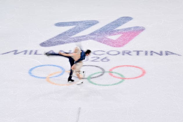 Olivia SMART & Tim DIECK (ESP), during Ice Dance Free Dance, at the Olympic Winter games, Winterspiele,Spiele, Summer games Milano Cortina 2026, at Milano Ice Skating Arena, on February 11, 2026 in Milan, Italy. Noxthirdxpartyxsales  aflo_319403691