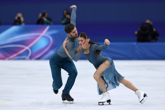 Laurence Fournier Beaudry Guillaume Cizeron (FRA) during the Olympic Winter games, Winterspiele,Spiele, Summer games Milano-Cortina 2026, Figure skating, Eiskunstlauf Ice Dance on February 11, 2026 at Milano Ice Skating Arena in Milan  Copyright: xFabrizioxCarabelli IPAxSportx xipa-agency.netx xx IPA_71336536 IPA_Agency_IPA71336536