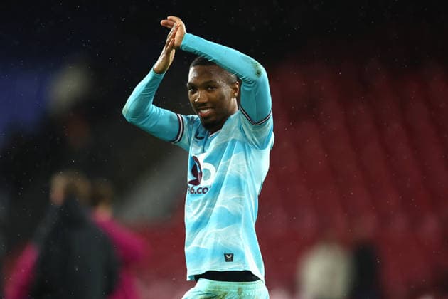 London, England, 11th February 2026. Jaidon Anthony of Burnley applauds the fans after the Crystal Palace vs Burnley Premier League match at Selhurst Park, London. Picture credit should read: Paul Terry Sportimage EDITORIAL USE ONLY. No use with unauthorised audio, video, data, fixture lists, club league logos or live services. Online in-match use limited to 120 images, no video emulation. No use in betting, games or single club league player publications. SPI_044_PT_Crystal_Palace_Burnley SPI-4518-0045