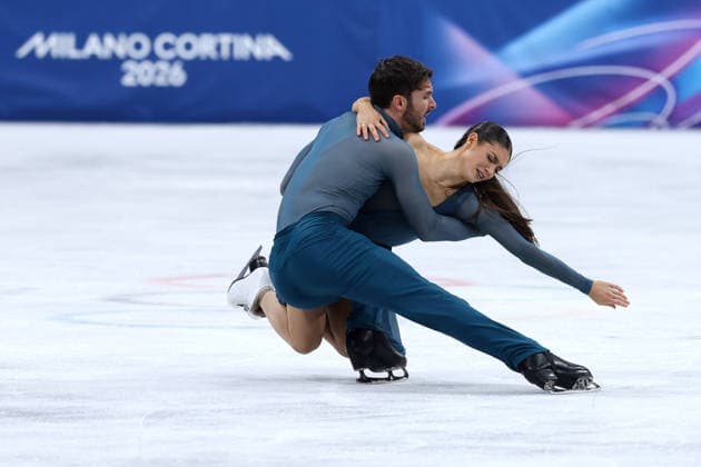 Laurence Fournier Beaudry Guillaume Cizeron (FRA) during the Olympic Winter games, Winterspiele,Spiele, Summer games Milano-Cortina 2026, Figure skating, Eiskunstlauf Ice Dance on February 11, 2026 at Milano Ice Skating Arena in Milan  Copyright: xFabrizioxCarabelli IPAxSportx xipa-agency.netx xx IPA_71336963 IPA_Agency_IPA71336963