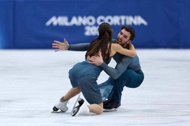 Laurence Fournier Beaudry Guillaume Cizeron (FRA) during the Olympic Winter games, Winterspiele,Spiele, Summer games Milano-Cortina 2026, Figure skating, Eiskunstlauf Ice Dance on February 11, 2026 at Milano Ice Skating Arena in Milan  Copyright: xFabrizioxCarabelli IPAxSportx xipa-agency.netx xx IPA_71337010 IPA_Agency_IPA71337010