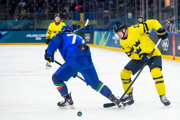 260211 Lucas Raymond of Sweden in the men s Ice hockey, Eishockey game between Sweden and Italy during day 5 of the 2026 Winter Olympics on February 11, 2026 in Milan. Photo: Carl Sandin BILDBYRAN kod CS CS0870 ishockey ice hockey Olympic Games, Olympische Spiele, Olympia, OS olympics winter olympics os ol olympiska spel vinter-os olympiske leker milano cortina 2026 milan cortina 2026 milano cortina 2026 olympic games milano cortina 2026 winter olympic games milano cortina-os milano cortina-ol vinter-ol 5 bbeng sverige sweden italien italy *** 260211 Lucas Raymond of Sweden in the men s ice hockey game between Sweden and Italy during day 5 of the 2026 Winter Olympics on February 11, 2026 in Milan Photo Carl Sandin BILDBYRAN kod CS CS0870 ishockey ice hockey olympic games olympics winter olympics os ol olympiska spel vinter os olympiske leker milano cortina 2026 milan cortina 2026 milano cortina 2026 olympic games milano cortina 2026 winter olympic games milano cortina os milano cortina ol vinter ol 5 bbeng sverige sweden italien italy  Copyright: CARLxSANDIN BB260211CS201