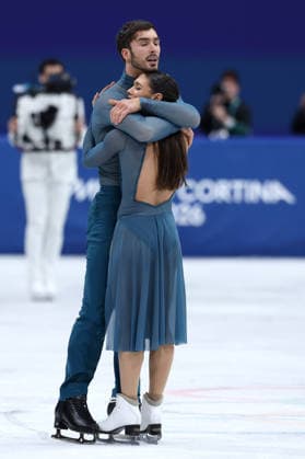 Laurence Fournier Beaudry Guillaume Cizeron (FRA) during the Olympic Winter games, Winterspiele,Spiele, Summer games Milano-Cortina 2026, Figure skating, Eiskunstlauf Ice Dance on February 11, 2026 at Milano Ice Skating Arena in Milan  Copyright: xFabrizioxCarabelli IPAxSportx xipa-agency.netx xx IPA_71337040 IPA_Agency_IPA71337040