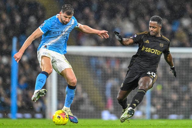 Manchester City v Fulham Premier League Ruben Dias of Manchester City and Calvin Bassey of Fulham during the Premier League match at the Etihad Stadium, Manchester 11 02 2026 UK Newspapers OUT Copyright: xKarlxVallantinex FIL-22960-0069
