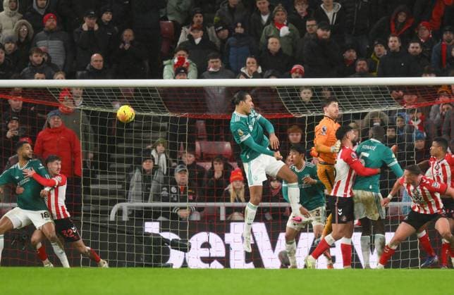 Virgil van Dijk of Liverpool scores their first goal Sunderland v Liverpool, Premier League, Football, Stadium of Light, Sunderland, UK - 11 Feb 2026Sunderland Stadium of Light United Kingdom EDITORIAL USE ONLY No use with unauthorised audio, video, data, fixture lists, club league logos or live services. Online in-match use limited to 120 images, no video emulation. No use in betting, games or single club league player publications. Copyright: xRichardxLee Shutterstockx 16540365ae