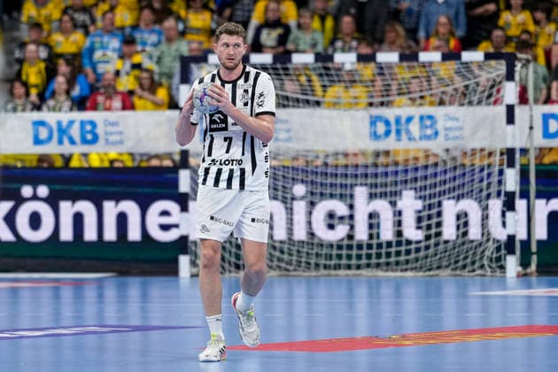 Magnus Landin Jacobsen (THW, 7), am Ball, Freisteller, Ganzkörper, Einzelbild, Einzelfoto, Aktion, Action, 11.02.2026, Mannheim (Deutschland), Handball, Bundesliga, Rhein-Neckar Löwen - THW Kiel