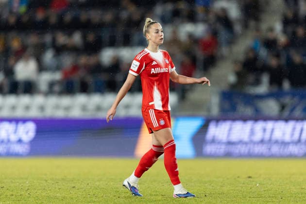 Google Pixel Frauen-Bundesliga: FC Carl Zeiss Jena vs. FC Bayern München; Jena; 11.02.2026 Giulia Gwinn ( 7; FC Bayern München) Google Pixel Frauen-Bundesliga: FC Carl Zeiss Jena vs. FC Bayern München; ad hoc arena im Ernst-Abbe-Sportfeld; 11.02.2026 DFB REGULATIONS PROHIBIT ANY USE OF PHOTOGRAPHS AS IMAGE SEQUENCES AND OR QUASI-VIDEO. Copyright: xBEAUTIFULxSPORTS Duehringx