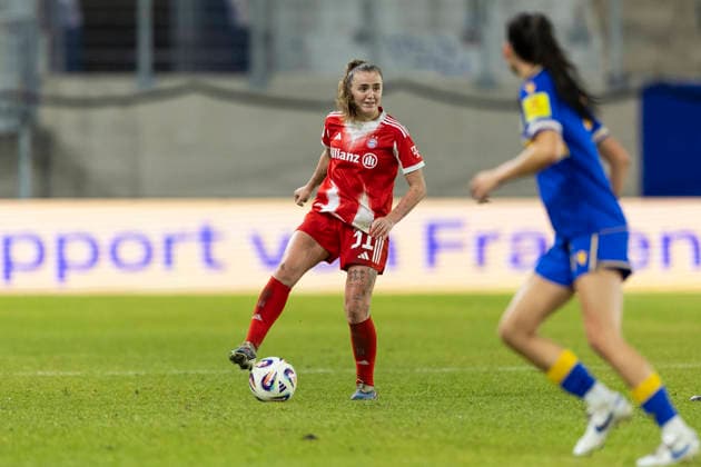 Google Pixel Frauen-Bundesliga: FC Carl Zeiss Jena vs. FC Bayern München; Jena; 11.02.2026 Georgia Stanway ( 31; FC Bayern München) Google Pixel Frauen-Bundesliga: FC Carl Zeiss Jena vs. FC Bayern München; ad hoc arena im Ernst-Abbe-Sportfeld; 11.02.2026 DFB REGULATIONS PROHIBIT ANY USE OF PHOTOGRAPHS AS IMAGE SEQUENCES AND OR QUASI-VIDEO. Copyright: xBEAUTIFULxSPORTS Duehringx