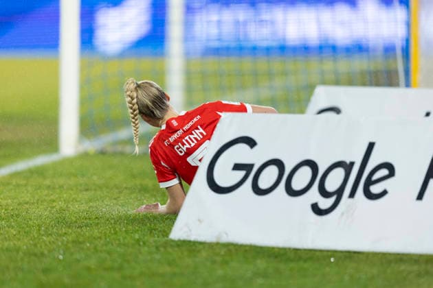 Google Pixel Frauen-Bundesliga: FC Carl Zeiss Jena vs. FC Bayern München; Jena; 11.02.2026 Giulia Gwinn ( 7; FC Bayern München) Google Pixel Frauen-Bundesliga: FC Carl Zeiss Jena vs. FC Bayern München; ad hoc arena im Ernst-Abbe-Sportfeld; 11.02.2026 DFB REGULATIONS PROHIBIT ANY USE OF PHOTOGRAPHS AS IMAGE SEQUENCES AND OR QUASI-VIDEO. Copyright: xBEAUTIFULxSPORTS Duehringx