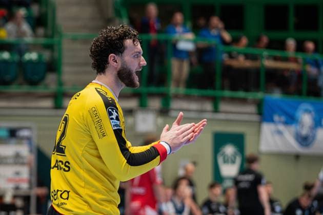 Szene mit Kristof Palasics (32; MT Melsungen) mit jubel im Spiel zwischen Bergischer HC und MT Melsungen in der DAIKIN HBL am 20. Spieltag in Wuppertal. Szene mit Kristof Palasics (32; MT Melsungen)