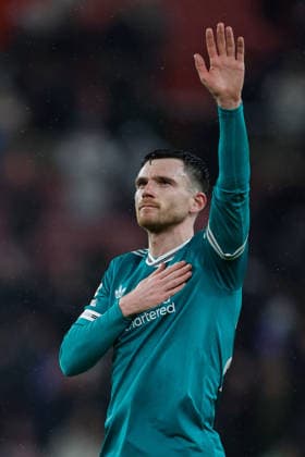 Sunderland v Liverpool, Premier League Andrew Robertson of Liverpool shows his appreciation at full time during the Premier League match between Sunderland and Liverpool at the Stadium Of Light, Sunderland, UK on 11 February 2026. Sunderland Stadium Of Light Tyne and Wear UK Editorial use only DataCo restrictions apply See www.football-dataco.com , Copyright: xCraigxCowanx PSI-23731-0122
