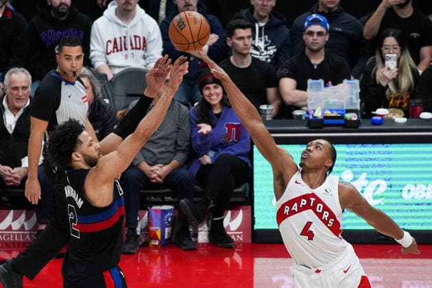 Detroit Pistons v Toronto Raptors TORONTO, CANADA - FEBRUARY 11 : Cade Cunningham (2) of Detroit Pistons in action against Scottie Barnes (4) of Toronto Raptors during the NBA, Basketball Herren, USA basketball game between Detroit Pistons and Toronto Raptors at the Scotiabank Arena on February 11, 2026 in Toronto, Ontario, Canada. Mert Alper Dervis Anadolu Ontario Canada. Editorial use only. Please get in touch for any other usage.  Copyright: x2026xAnadoluxMertxAlperxDervisx