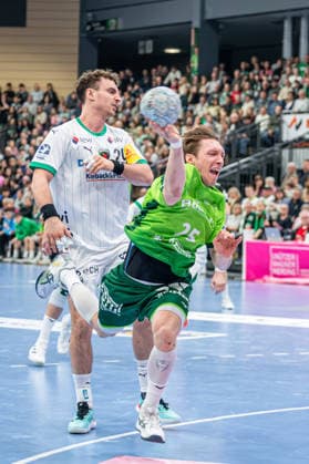 Handball Bundesliga; HSG Wetzlar - Füchse Berlin, 11.02.26 Justin Müller (HSG Wetzlar, 25), Lukas Herburger (Füchse Berlin, 29) Handball Bundesliga; HSG Wetzlar - Füchse Berlin: Wetzlar, 11.02.26 Copyright: xBEAUTIFULxSPORTS Roeczeyx