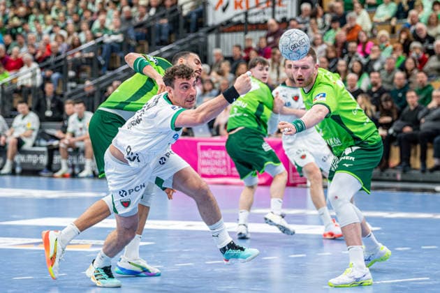 Handball Bundesliga; HSG Wetzlar - Füchse Berlin, 11.02.26 Lukas Herburger (Füchse Berlin, 29), Nikola Grahovac (HSG Wetzlar, 2), Philipp Ahouansou (HSG Wetzlar, 19) Handball Bundesliga; HSG Wetzlar - Füchse Berlin: Wetzlar, 11.02.26 Copyright: xBEAUTIFULxSPORTS Roeczeyx
