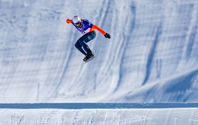 LIVIGNO - Snowboarder Glenn de Blois during the cross-country qualifying round at the Milan Winter Olympics. IRIS VAN DEN BROEK ANP xVIxANPxSportx xxANPxIVx 550432876 originalFilename: 550432876.jpg