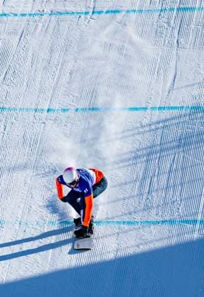 LIVIGNO - Snowboarder Glenn de Blois during the cross-country qualifying round at the Milan Winter Olympics. IRIS VAN DEN BROEK ANP xVIxANPxSportx xxANPxIVx 550433356 originalFilename: 550433356.jpg