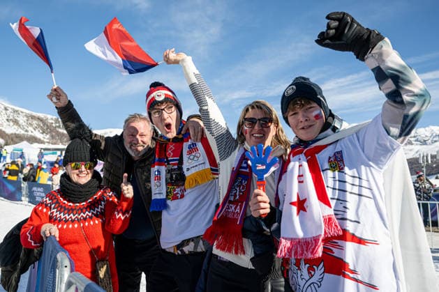 XXV Winter Olympic Games, Olympische Spiele, Olympia, OS in Livigno, Italy, on February 12, 2026. Freestyle Skiing Men s Moguls,Qualification. Czech fans. (CTKxPhoto DavidxTanecek) CTKPhotoP2026021203871  CTKPhotoP2026021203871