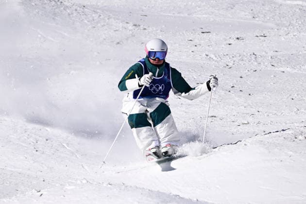 2026 WINTER Olympic Games, Olympische Spiele, Olympia, OS Cooper Woods of Australia in action during the Freestyle Skiing Men s Moguls qualification at Livigno Snow Park on day 7 of the 2026 Milano Cortina Winter Olympic Games in Italy, Thursday, February 12, 2026. ( NO ARCHIVING, EDITORIAL USE ONLY MILANO LOMBARDY ITALY  Copyright: xDANxHIMBRECHTSx 20260212155297689087
