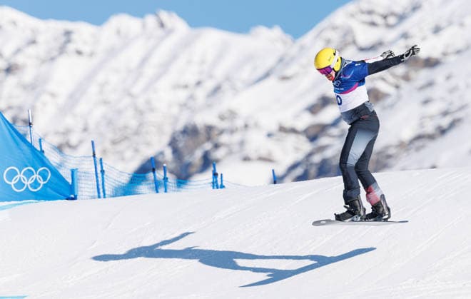 OLYMPICS - Winter Olympic Games, Olympische Spiele, Olympia, OS Milano Cortina 2026 LIVIGNO,ITALY,12.FEB.26 - OLYMPICS, SNOWBOARD - Winter Olympic Games Milano Cortina 2026, Snowboard Cross, men, qualification. Image shows Jakob Dusek (AUT).  GEPAxpictures xHaraldxSteiner