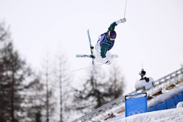 2026 WINTER Olympic Games, Olympische Spiele, Olympia, OS Matt Graham of Australia in action during the Freestyle Skiing Men s Moguls finals at Livigno Snow Park on day 7 of the 2026 Milano Cortina Winter Olympic Games in Italy, Thursday, February 12, 2026. ( NO ARCHIVING, EDITORIAL USE ONLY MILANO LOMBARDY ITALY  Copyright: xDANxHIMBRECHTSx 20260212148217156525