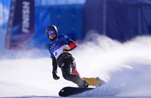 (260212) -- LIVIGNO, Feb. 12, 2026 -- Leon Ulbricht of Germany competes during the snowboard men s cross seeding run at the Milan-Cortina 2026 Olympic Winter games, Winterspiele,Spiele, Summer games in Livigno, Italy, Feb. 12, 2026. ) (MICO2026)ITALY-LIVIGNO-OLYMPIC WINTER GAMES-SNOWBOARD-MEN S CROSS-SEEDING RUN WuxHuiwo 