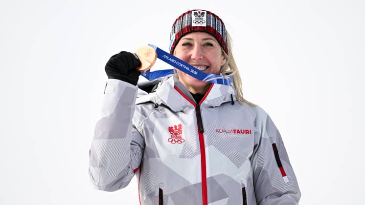 OLYMPICS - Winter Olympic Games, Olympische Spiele, Olympia, OS Milano Cortina 2026 CORTINA D AMPEZZO,ITALY,12.FEB.26 - OLYMPICS, ALPINE SKIING - Winter Olympic Games Milano Cortina 2026, Super G, women, medal ceremony. Image shows the rejoicing of Cornelia Huetter (AUT). Keywords: medal.  GEPAxpictures xAlexanderxSolc