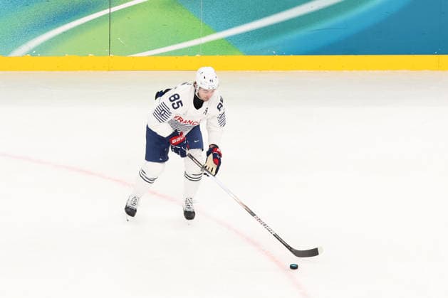 February 12, 2026, Milan, Lombardy, Italy: ALEXANDRE TEXIER 85 of France in the Men s Preliminary Round Group A game between Team Switzerland (SUI) and Team France (FRA) at the Milano Cortina 2026 Winter Olympic Games, Olympische Spiele, Olympia, OS Milan Italy - ZUMAc179 20260212_oly_c179_020 Copyright: xMickaelxChavetx