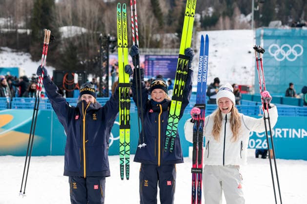 OLYMPICS - Winter Olympic Games, Olympische Spiele, Olympia, OS Milano Cortina 2026 TESERO,ITALY,12.FEB.26 - OLYMPICS, NORDIC SKIING, CROSS COUNTRY SKIING - Winter Olympic Games Milano Cortina 2026, 10km women, interval start free. Image shows the rejoicing of Ebba Andersson (SWE), Frida Karlsson (SWE) and Jessie Diggins (USA).  GEPAxpictures xMatthiasxTrinkl