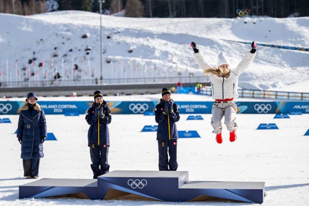 260212 Silver medalist Ebba Andersson of Sweden, gold medalist Frida Karlsson of Sweden and bronze medalist Jessie Diggins of the United States on the podium after the women s 10km free technique individual start cross-country skiing race during day 6 of the 2026 Winter Olympics on February 12, 2026 in Val di Fiemme. Photo: Maxim Thore BILDBYRAN kod MT MT0975 skidor cross-country skiing langrenn Olympic Games, Olympische Spiele, Olympia, OS olympics winter olympics os ol olympiska spel vinter-os olympiske leker milano cortina 2026 milan cortina 2026 milano cortina 2026 olympic games milano cortina 2026 winter olympic games milano cortina-os milano cortina-ol vinter-ol 6 bbeng individuell start 10 km Sweden sverige jubel Gold guld Bronze brons medal medalj *** 260212 Silver medalist Ebba Andersson of Sweden, gold medalist Frida Karlsson of Sweden and bronze medalist Jessie Diggins of the United States on the podium after the women s 10km free technique individual start cross country skiing race during day 6 of the 2026 Winter Olympics on February 12, 2026 in Val di Fiemme Photo Maxim Thore BILDBYRAN kod MT MT0975 skidor cross country skiing langrenn olympic games olympics winter olympics os ol olympiska spel vinter os olympiske leker milano cortina 2026 milan cortina 2026 milano cortina 2026 olympic games milano cortina 2026 winter olympic games milano cortina os milano cortina ol vinter ol 6 bbeng individuell start 10 km Sweden sverige jubel Gold guld Bronze brons medal medalj  Copyright: MAXIMxTHORE BB260212MT089
