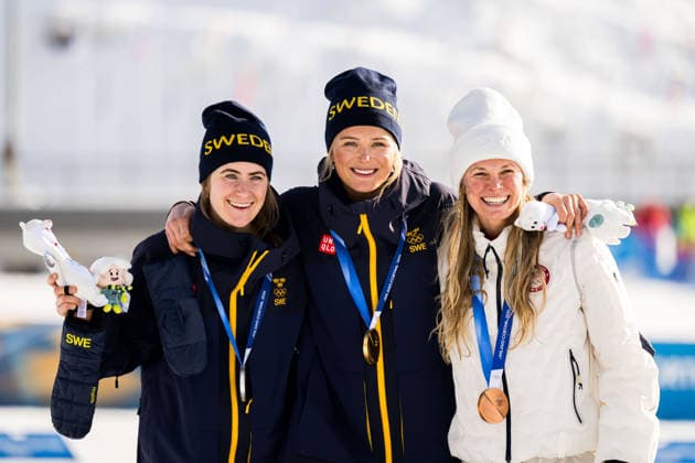 260212 Silver medalist Ebba Andersson of Sweden, gold medalist Frida Karlsson of Sweden and bronze medalist Jessie Diggins of the United States on the podium after the women s 10km free technique individual start cross-country skiing race during day 6 of the 2026 Winter Olympics on February 12, 2026 in Val di Fiemme. Photo: Maxim Thore BILDBYRAN kod MT MT0975 skidor cross-country skiing langrenn Olympic Games, Olympische Spiele, Olympia, OS olympics winter olympics os ol olympiska spel vinter-os olympiske leker milano cortina 2026 milan cortina 2026 milano cortina 2026 olympic games milano cortina 2026 winter olympic games milano cortina-os milano cortina-ol vinter-ol 6 bbeng individuell start 10 km Sweden sverige jubel Gold guld Bronze brons medal medalj *** 260212 Silver medalist Ebba Andersson of Sweden, gold medalist Frida Karlsson of Sweden and bronze medalist Jessie Diggins of the United States on the podium after the women s 10km free technique individual start cross country skiing race during day 6 of the 2026 Winter Olympics on February 12, 2026 in Val di Fiemme Photo Maxim Thore BILDBYRAN kod MT MT0975 skidor cross country skiing langrenn olympic games olympics winter olympics os ol olympiska spel vinter os olympiske leker milano cortina 2026 milan cortina 2026 milano cortina 2026 olympic games milano cortina 2026 winter olympic games milano cortina os milano cortina ol vinter ol 6 bbeng individuell start 10 km Sweden sverige jubel Gold guld Bronze brons medal medalj  Copyright: MAXIMxTHORE BB260212MT097
