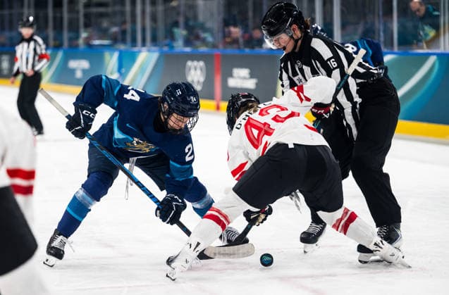 260212 Viivi Vainikka of Finland and Kristin O Neill of Canada in the women s Ice hockey, Eishockey game between Finland and Canada during day 6 of the 2026 Winter Olympics on February 12, 2026 in Milan. Photo: Emma Wallskog BILDBYRAN kod EW EW0630 ishockey ice hockey Olympic Games, Olympische Spiele, Olympia, OS olympics winter olympics os ol olympiska spel vinter-os olympiske leker milano cortina 2026 milan cortina 2026 milano cortina 2026 olympic games milano cortina 2026 winter olympic games milano cortina-os milano cortina-ol vinter-ol 6 bbeng dam kanada canada finland *** 260212 Viivi Vainikka of Finland and Kristin O Neill of Canada in the women s ice hockey game between Finland and Canada during day 6 of the 2026 Winter Olympics on February 12, 2026 in Milan Photo Emma Wallskog BILDBYRAN kod EW EW0630 ishockey ice hockey olympic games olympics winter olympics os ol olympiska spel vinter os olympiske leker milano cortina 2026 milan cortina 2026 milano cortina 2026 olympic games milano cortina 2026 winter olympic games milano cortina os milano cortina ol vinter ol 6 bbeng dam kanada canada finland  Copyright: EMMAxWALLSKOG BB260212EW051