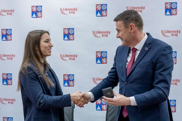 Olympic winner in snowboard parallel giant slalom Zuzana Maderova (left) attends a meeting with the Governor of the Liberec Region Martin Puta (right), in Liberec, Czech Republic, on February 12, 2026. (CTKxPhoto RadekxPetrasek) CTKPhotoP2026021207093  CTKPhotoP2026021207093
