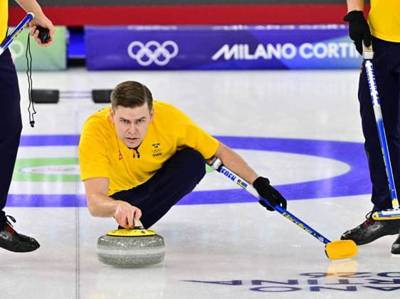 CORTINA, ITALIEN 20260212 Christoffer Sundgren i Sveriges lag Edin möter Storbritannien i den andra gruppspelsmatchen i OS-curlingen i Cortina. *** Bilden ingar i SPORTPAKET. För övriga BETALBILD ** CORTINA ITALIEN x10030x *** CORTINA, ITALY 20260212 Christoffer Sundgren of Swedens Edin team faces Great Britain in the second group stage match of the Olympic curling in Cortina Picture in SPORTPAKET For others PAYPICTURE CORTINA ITALY x10030x  Copyright: xJonasxEkströmer TTx OS 2026 CURLING HERRAR