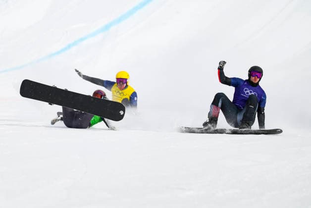 OLYMPICS - Winter Olympic Games, Olympische Spiele, Olympia, OS Milano Cortina 2026 LIVIGNO,ITALY,12.FEB.26 - OLYMPICS, SNOWBOARD - Winter Olympic Games Milano Cortina 2026, Snowboard Cross, men, final. Image shows Jakob Dusek (AUT) and Alessandro Haemmerle (AUT).  GEPAxpictures xHaraldxSteiner