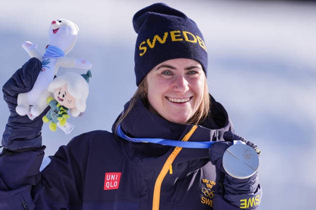 2026 Winter Olympic Games, Olympische Spiele, Olympia, OS MILAN, ITALY - FEBRUARY 12: Swedish athlete Ebba Andersson celebrates after winning silver medal in the women’s 10 km freestyle cross-country skiing at the Milano–Cortina 2026 Winter Olympic Games in Milan, Italy on February 12, 2026. Cemal Yurttas Anadolu Milan Italy. Editorial use only. Please get in touch for any other usage.  Copyright: x2026xAnadoluxCemalxYurttasx